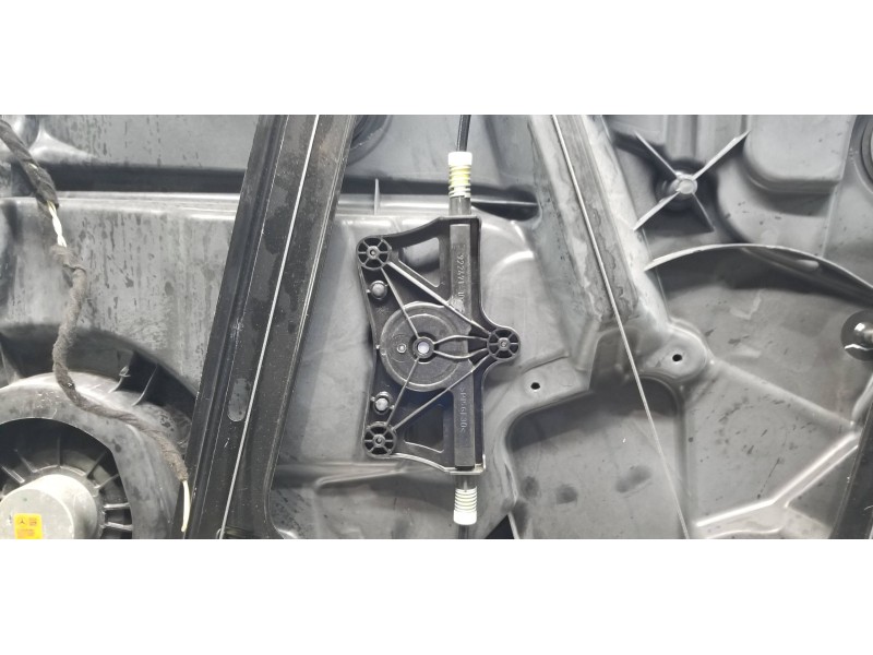 Recambio de elevalunas delantero izquierdo para mercedes clase m (w166) ml 350 bluetec (166.004) referencia OEM IAM A1667201102 