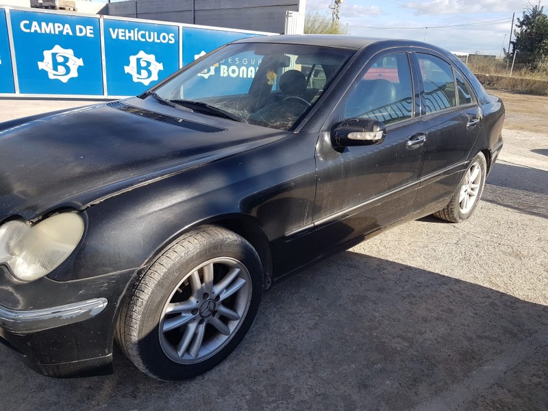 mercedes clase c (w203) berlina del año 2004