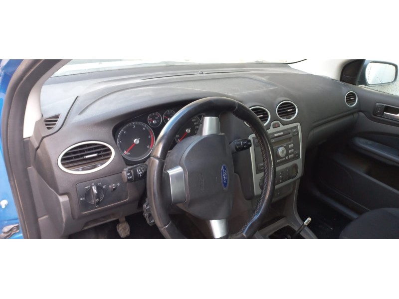 ford focus berlina (cap) del año 2005