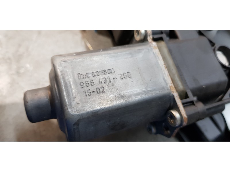 Recambio de elevalunas delantero izquierdo para opel zafira tourer expression referencia OEM IAM 13260137   Recambio de elevalunas delantero izquierdo para opel zafira tourer expression referencia OEM IAM 13260137