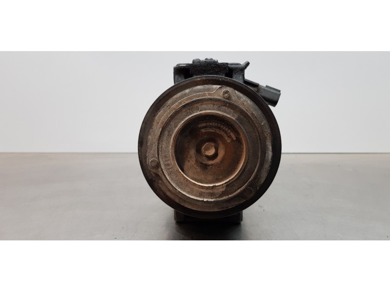 Recambio de compresor aire acondicionado para jeep gr. cherokee (wh) 3.0 crd laredo referencia OEM IAM 55116835AE  