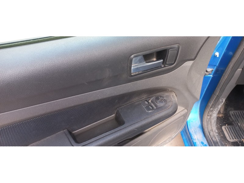 ford focus berlina (cap) del año 2005