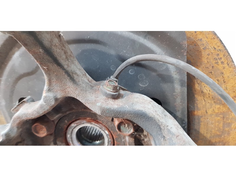 Recambio de mangueta delantera izquierda para renault koleos privilege referencia OEM IAM 40015JY00A  