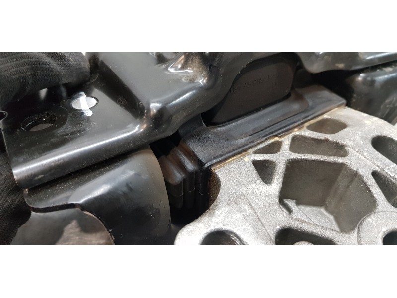 Recambio de soporte motor izquierdo para skoda kodiaq style 4x4 referencia OEM IAM 5QA199555G 5QA199555AM 