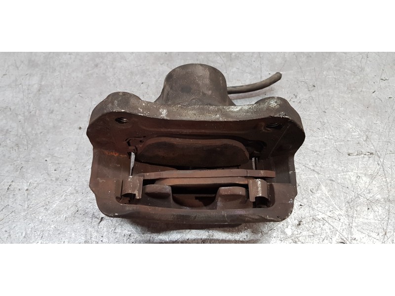 Recambio de pinza freno delantera derecha para opel insignia berlina edition referencia OEM IAM 13279639  