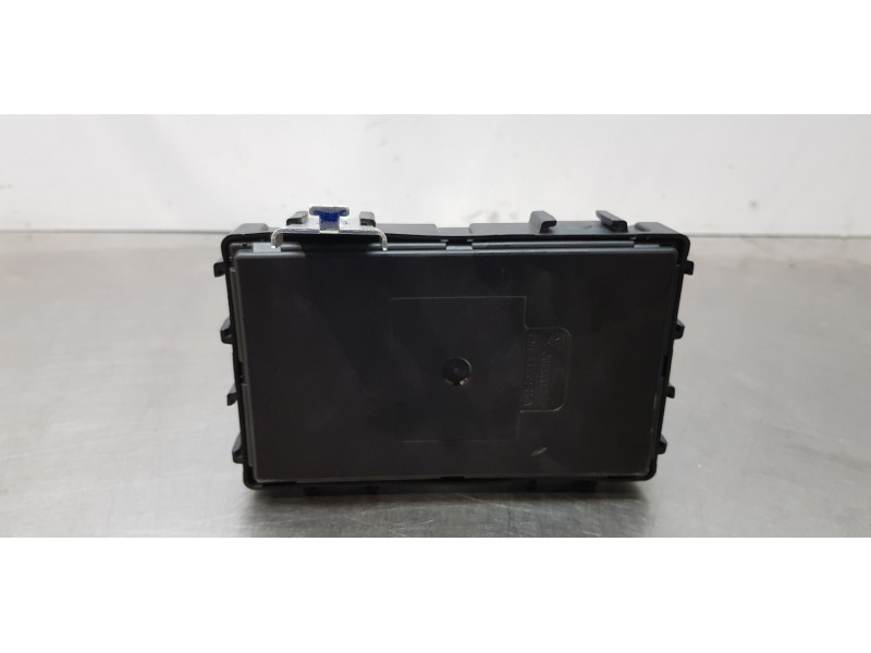 Recambio de modulo electronico para renault koleos privilege referencia OEM IAM 284B1JY10A  