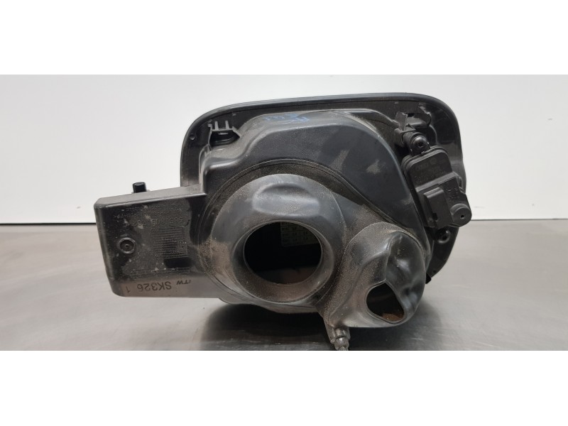 Recambio de tapa exterior combustible para skoda kodiaq style 4x4 referencia OEM IAM 565809702C 1K0010497C 