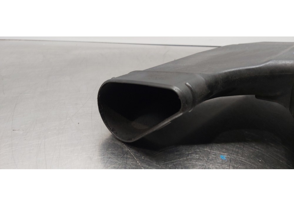 Recambio de filtro aire para mercedes clase clk (w207) coupe 350 cdi blueefficiency (207.322) referencia OEM IAM A6420942404  