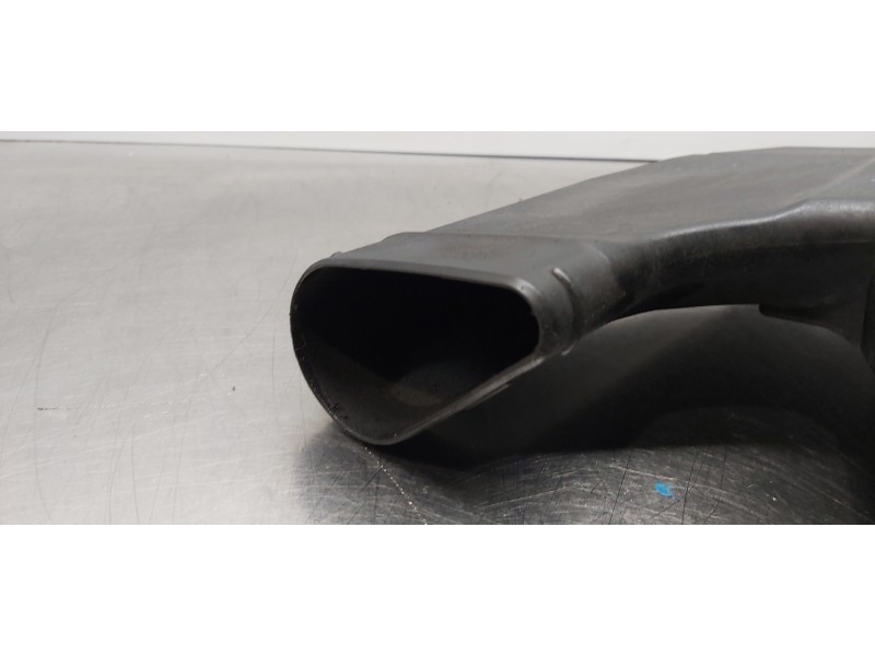 Recambio de filtro aire para mercedes clase clk (w207) coupe 350 cdi blueefficiency (207.322) referencia OEM IAM A6420942404  