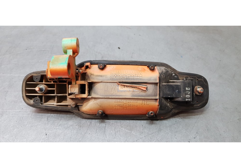 Recambio de maneta exterior trasera izquierda para kia sorento 3.5 v6 ex referencia OEM IAM 836503E000   Recambio de maneta exterior trasera izquierda para kia sorento 3.5 v6 ex referencia OEM IAM 836503E000