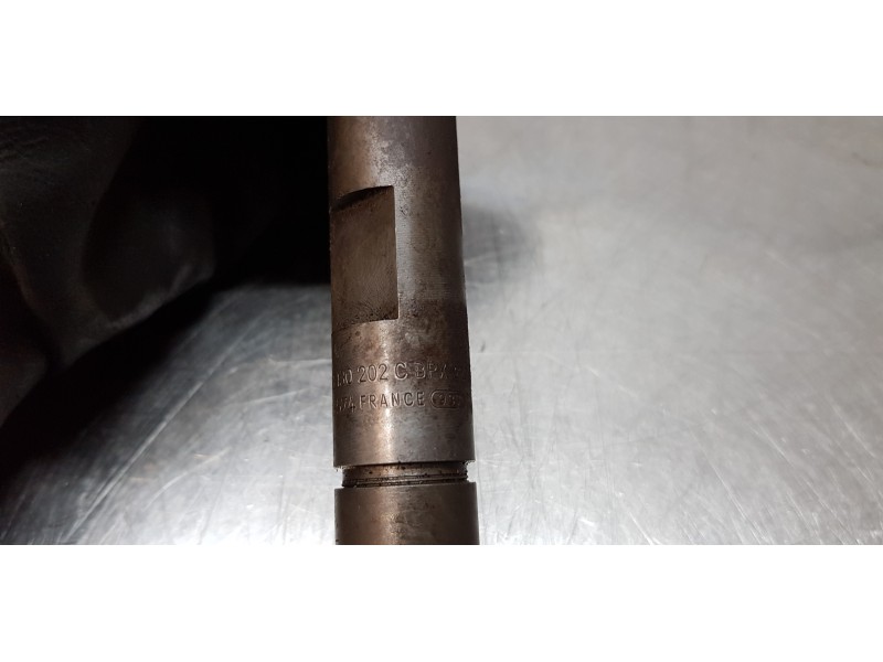 Recambio de inyector para seat ibiza (6l1) stella referencia OEM IAM 038130202C  