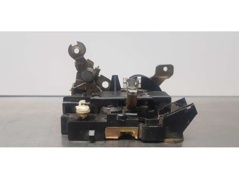 Recambio de cerradura puerta delantera derecha para renault kangoo (f/kc0) expression referencia OEM IAM 7701046800  