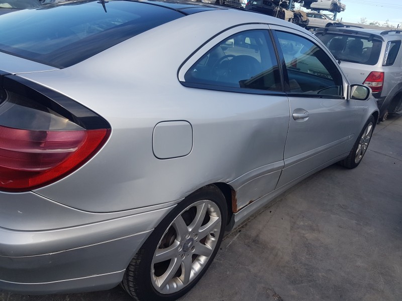 mercedes clase c (w203) sportcoupe del año 2006