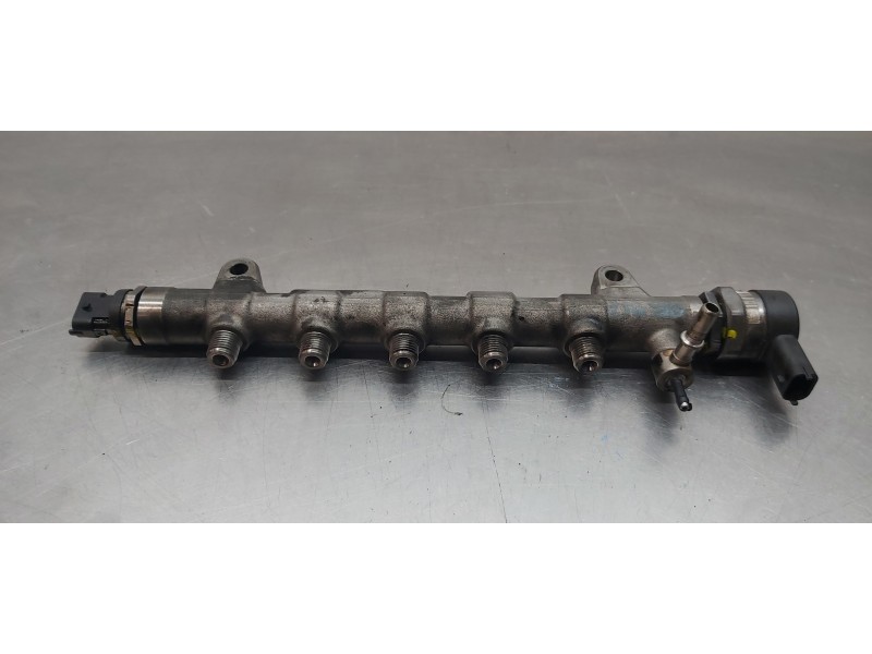 Recambio de rampa inyectora para kia carens ( ) business referencia OEM IAM 314022F600  