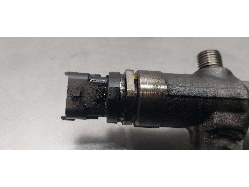 Recambio de rampa inyectora para kia carens ( ) business referencia OEM IAM 314022F600  