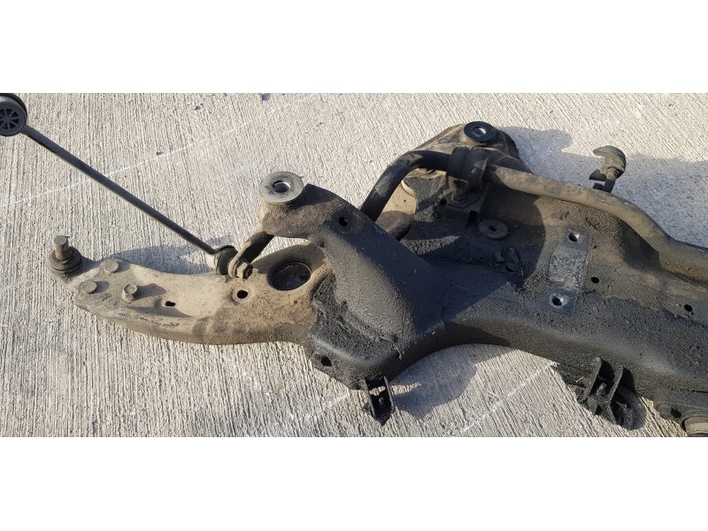 Recambio de puente delantero para kia carens ( ) concept referencia OEM IAM 62405A4150   Recambio de puente delantero para kia carens ( ) concept referencia OEM IAM 62405A4150