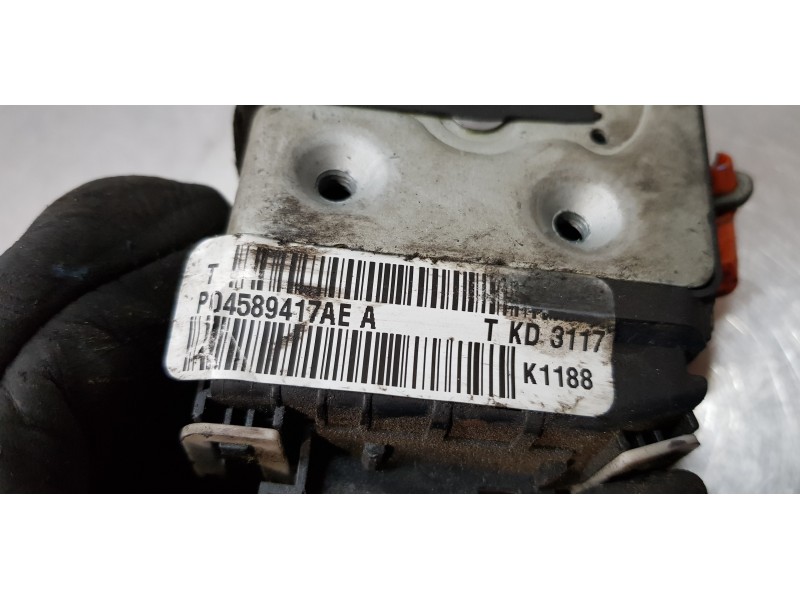 Recambio de cerradura puerta delantera izquierda para chrysler grand voyager limited referencia OEM IAM P04589417AE  