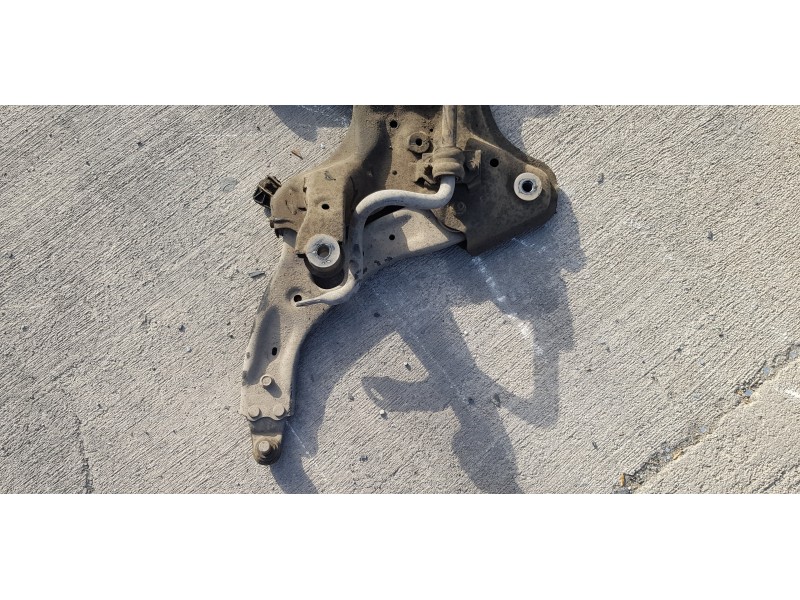 Recambio de puente delantero para kia carens ( ) concept referencia OEM IAM 62405A4150   Recambio de puente delantero para kia carens ( ) concept referencia OEM IAM 62405A4150