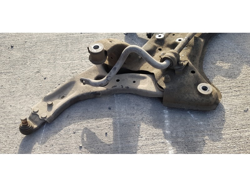 Recambio de puente delantero para kia carens ( ) concept referencia OEM IAM 62405A4150   Recambio de puente delantero para kia carens ( ) concept referencia OEM IAM 62405A4150