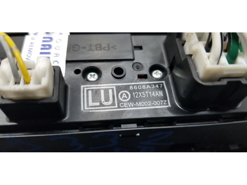 Recambio de mando elevalunas delantero izquierdo para mitsubishi outlander (gf0) phev kaiteki 4wd referencia OEM IAM 8608A347  