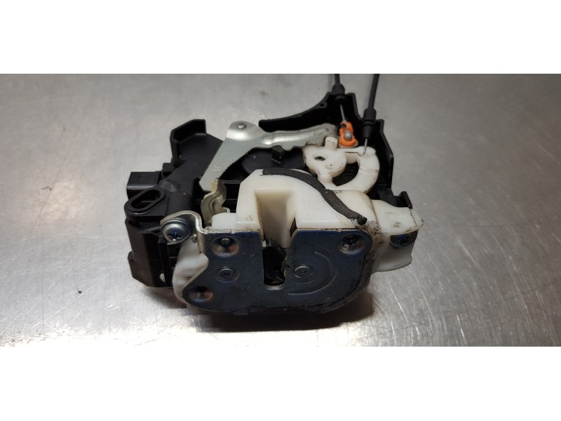 Recambio de cerradura puerta delantera derecha para citroen c-crosser exclusive referencia OEM IAM 9136CQ  