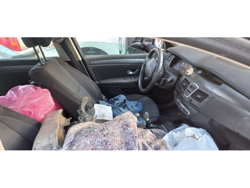 renault laguna grandtour iii del año 2008