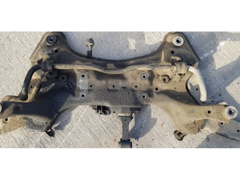 Recambio de puente delantero para kia carens ( ) concept referencia OEM IAM 62405A4150   Recambio de puente delantero para kia carens ( ) concept referencia OEM IAM 62405A4150