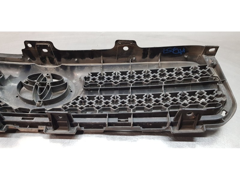 Recambio de rejilla delantera para toyota rav 4 (a3) executive referencia OEM IAM 5310142150  