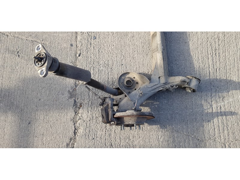 Recambio de puente trasero para kia carens ( ) concept referencia OEM IAM 55100A4060  