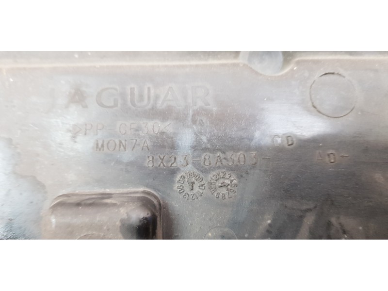 Recambio de molduras delanteras para jaguar xf 2.7 v6 diesel luxury referencia OEM IAM   