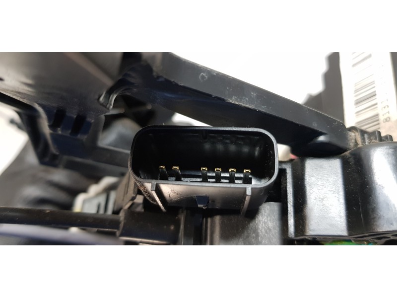 Recambio de cerradura puerta delantera izquierda para hyundai elantra (md) tecno referencia OEM IAM 813103X030  