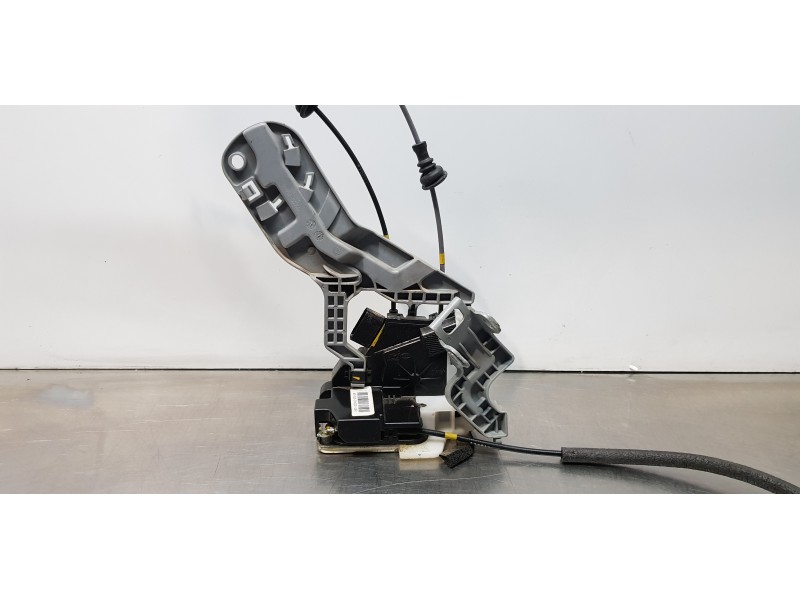 Recambio de cerradura puerta trasera izquierda para hyundai elantra (md) tecno referencia OEM IAM 814103X010  