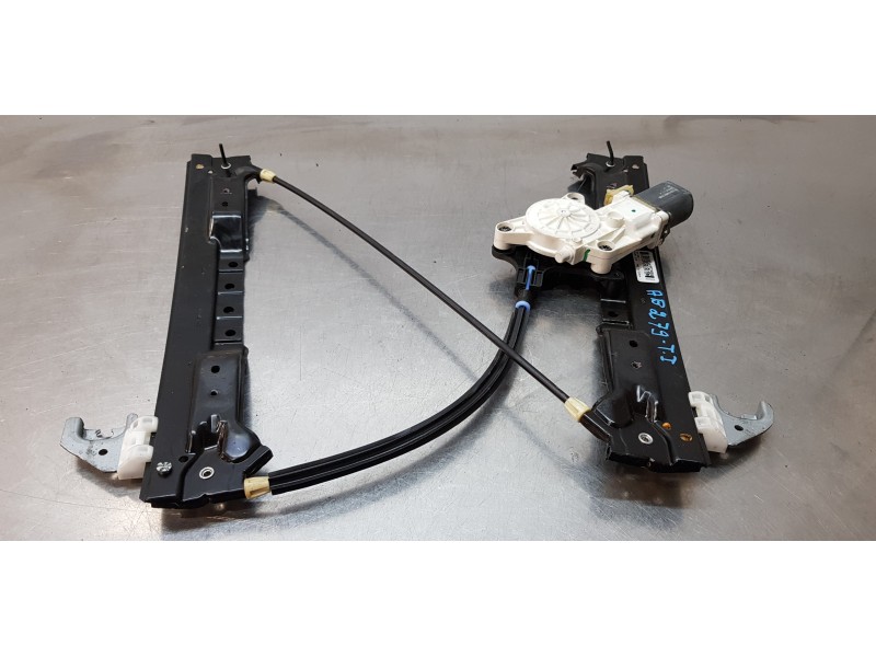 Recambio de elevalunas trasero izquierdo para chrysler grand voyager limited referencia OEM IAM 0130822335  