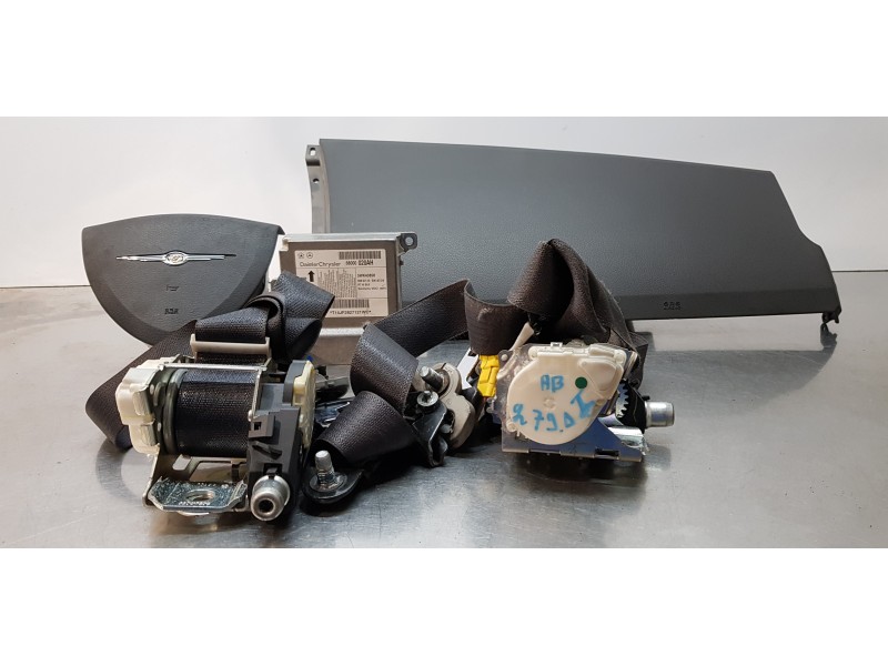 Recambio de kit airbag para chrysler grand voyager limited referencia OEM IAM 68000020AH  