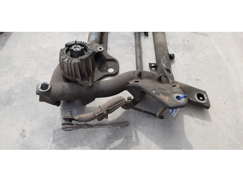 Recambio de puente delantero para mercedes clase clk (w207) coupe 350 cdi blueefficiency (207.322) referencia OEM IAM A204628105