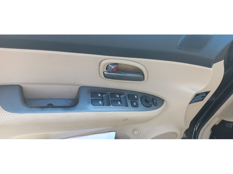 kia carens (un) del año 2008