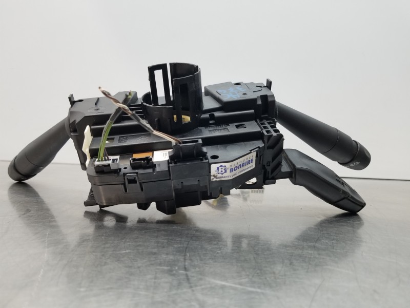 Recambio de mando multifuncion para peugeot 2008 (--.2013) active referencia OEM IAM 98030392ZD  