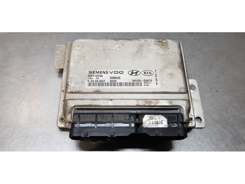 Recambio de centralita motor uce para hyundai trajet (fo) 2.0 gls referencia OEM IAM 3912023870  