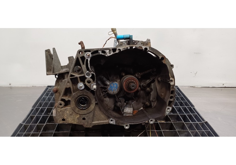 Recambio de caja cambios para renault megane ii berlina 3p confort authentique referencia OEM IAM JH3142 7701717355 