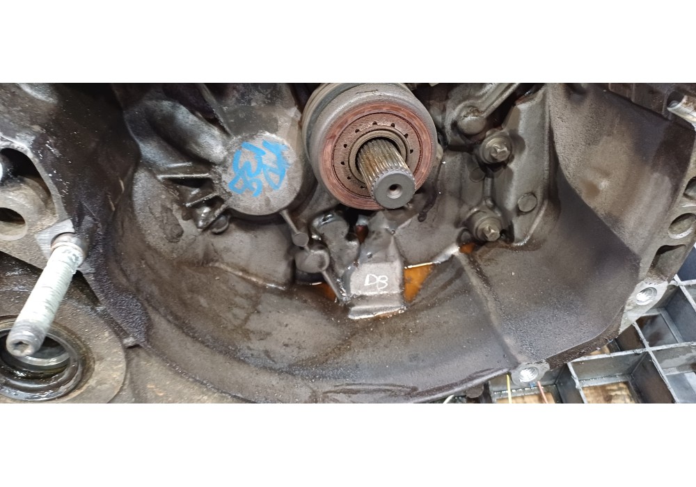 Recambio de caja cambios para renault megane ii berlina 3p confort authentique referencia OEM IAM JH3142 7701717355 