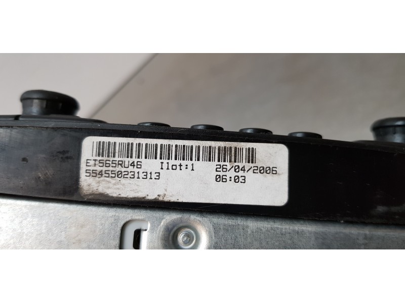 Recambio de sistema audio / radio cd para peugeot 307 break / sw (s1) break xs referencia OEM IAM 96614498XT   Recambio de sistema audio / radio cd para peugeot 307 break / sw (s1) break xs referencia OEM IAM 96614498XT