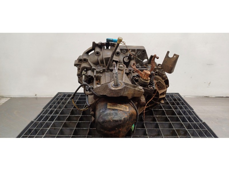 Recambio de caja cambios para renault megane ii berlina 3p confort authentique referencia OEM IAM JH3142 7701717355 