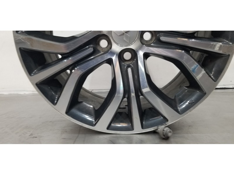 Recambio de llanta para mitsubishi outlander (gf0) motion 2wd referencia OEM IAM 4250D536  