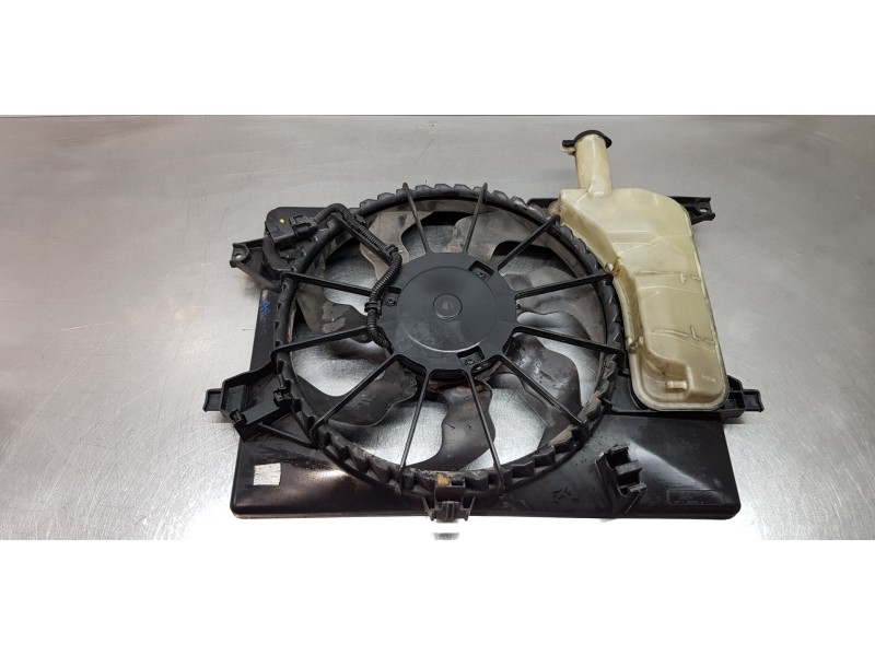 Recambio de electroventilador para hyundai elantra (md) tecno referencia OEM IAM 253803X000  