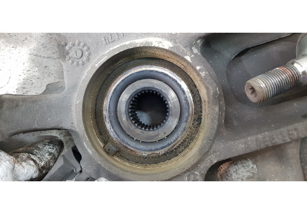 Recambio de mangueta trasera izquierda para mercedes clase m (w166) ml 350 bluetec (166.004) referencia OEM IAM A1663500408  