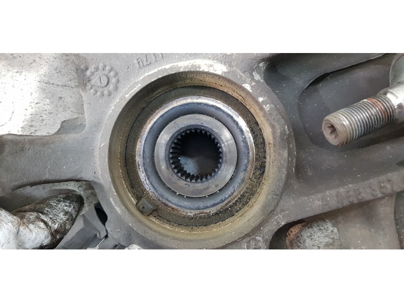 Recambio de mangueta trasera izquierda para mercedes clase m (w166) ml 350 bluetec (166.004) referencia OEM IAM A1663500408  