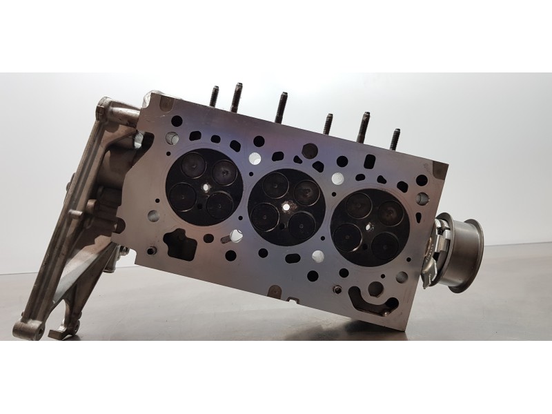 Recambio de culata para volkswagen polo (6c1) advance bluemotion referencia OEM IAM 04B103063H  