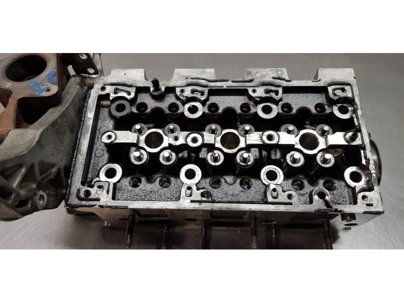 Recambio de culata para volkswagen polo (6c1) advance bluemotion referencia OEM IAM 04B103063H  