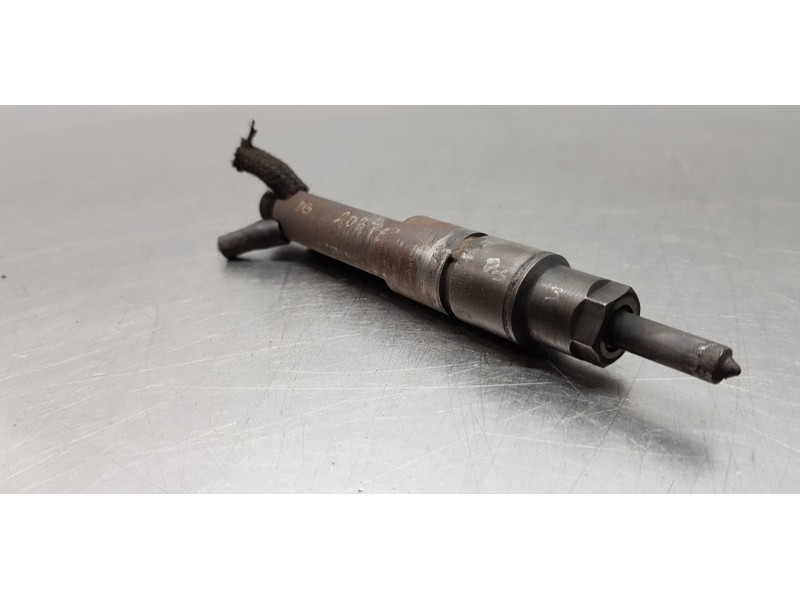 Recambio de inyector para seat leon (1m1) stella referencia OEM IAM 028130202P 0432193696 