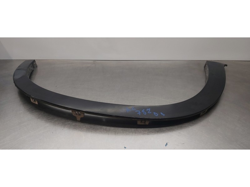 Recambio de aletin delantero derecho para bmw x5 (e70) 3.0d referencia OEM IAM 51777158428  